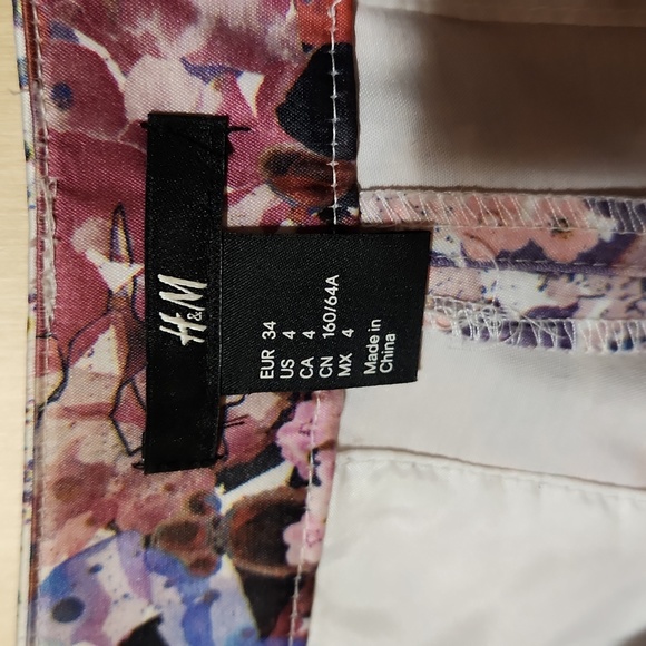 H&M Floral Pants - Picture 6 of 6